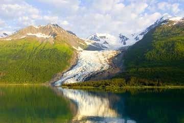 Ketchikan är också en perfekt promenadstad där du får möjlighet att upptäcka Alaskas historia, en blandning av gammalt och nytt.