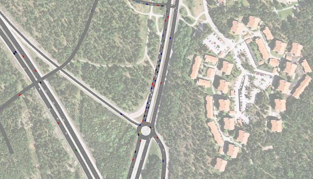 Med dagens korsningslösning i denna punkt riskerar man att få köproblem på rampen söderifrån med framtida trafikmängder.