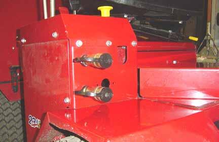 som kräver hydraulik (t.ex för att vinkla ett schaktblad eller rotera utkastet till en snöslunga).