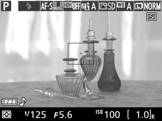 Livevisning Komponera fotografier i monitorn Följ stegen nedan för att fotografera med livevisning. 1 Vrid på omkopplaren för livevisning.