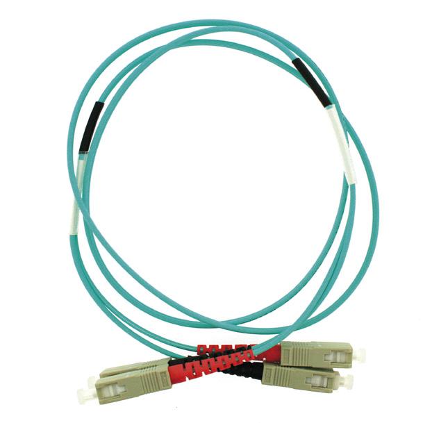 Fiberpatchkabel Multimode SC/PC, OM1 62,5/125 duplex Duplex multimode OM1, 62,5/125 µm, fiberpatchkabel av hög kvalitet med SC/PC i båda ändar. Hög packningsgrad då kabeln endast bygger 2 mm.