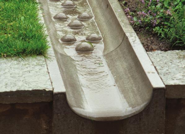 Rekommenderad fördröjning = 10 mm (0.01 m) regn Beräkning: (0.01 x 100)/(0.40 x 0.