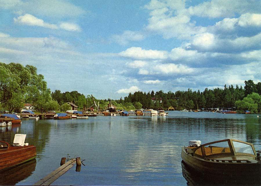 bakgrunden. Tranås småbåtshamn, 1977.