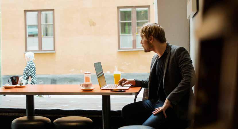 Högskoleutbildade mer oroliga Högskoleutbildade är något mer oroliga för att inte få tillräckligt med kompetensutveckling än de utan högskoleutbildning.