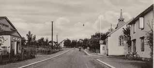 Historik När Bergslagsbanan, Bergslagernas Järnväg ( BJ ), mellan Göteborg och Falun drogs förbi Mellerud under 1870-talet växte ett mindre samhälle runt stationen snabbt upp.