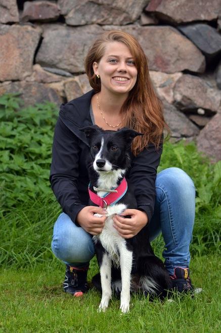 Michelle Holmlund Vallhunden Kellie - Kellie Ålder: 3 år Tävlar för: SBKs Stockholmsavdelning Kellies styrkor är att hon är väldigt lyhörd och aldrig ger upp, hon är en riktig liten arbetsmaskin som