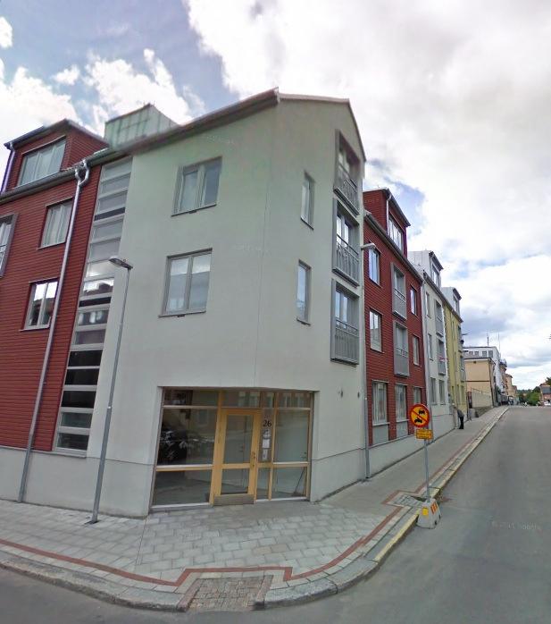 Husen ska uppföras med sadeltak för att stärka kopplingen till bebyggelsen i det befintliga centrumet och för att ytterligare knyta an till karaktären av småstad.