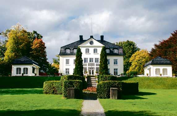Verksamheten är belägen i en gammal industribyggnad som anpassats för en ny tid. Hotellets fem rum är alla i två etage med fyra bäddar, kök och badrum.