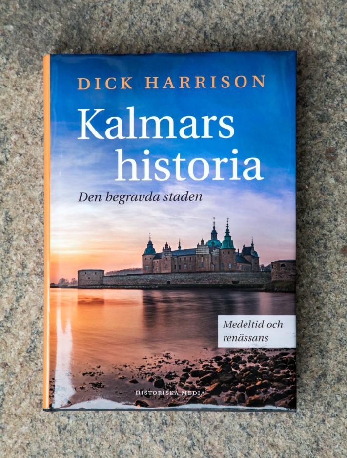 Dick Harrisons bok Kalmars historia är försedd med ett ypperligt bildmaterial som gör boken inte bara