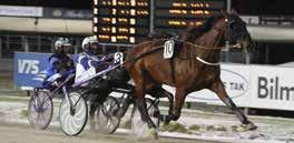 SENASTE TÄVLINGSDAGEN PÅ GÄVLETRAVET 21 NOVEMBER Niclas Hammarström, född 1993, var kvällens kung med en flott trippelseger i finalen i Hedlunds Åkeri:s Lärlingsserie.