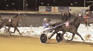 Grupplöpningar Solvalla Grand Prix - Fyraåringslopp (Gr. II Int.) Solvalla 20 november. Något tung bana. 1.000.000 kr. 2140 m. Auto 1 Perfect Sund* 15,0 500.