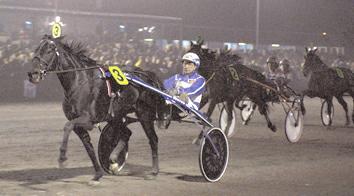 Auto 1 Je T'aime Dream 15,3 1.000.000 33 Johansson Stig H 2 Starlight 15,3 500.000 19 Svanstedt Åke 3 Countess Tomali 15,5 250.000 163 Kihlström Örjan 4 Sembs Echo Lake 15,5 120.