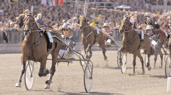 Elitloppet Statoil, försök 1 Solvalla 26 maj. Lätt bana. 430.000 kr. 1609 m. Auto 1 Varenne* (IT) 10,4 250.000 11 Minnucci Giampaolo 2 H.P.Paque* (US) 10,6 100.