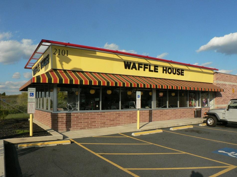 Våffelhuset I USA finns en restaurangkedja som heter Waffle House som serverar frukost 24 timmar om dygnet, 365 dagar om året.
