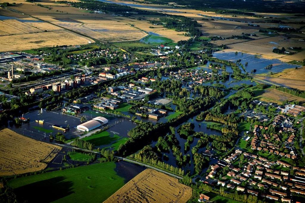 Delar av södra länet drabbades under början av september 2015 av översvämningar på grund av ett regnoväder som drog igenom landet från sydväst.