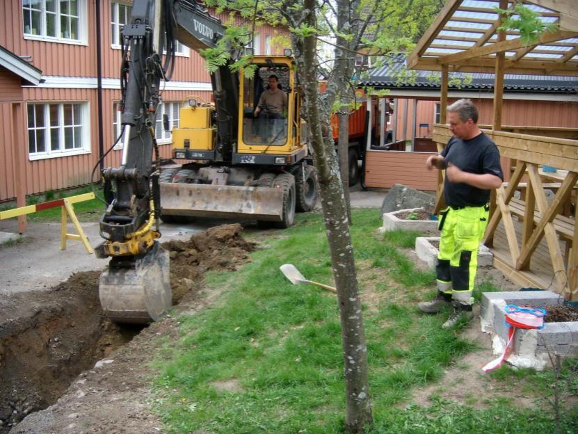 Ekonomi Fjärrvärme Bojsenburg Tider 2006 Utredning och beslut 2007 Planering och upphandling 2008-2010 Genomförande Ekonomi - utfall, inkl moms (kalkyl inom parentes) Nedlagda