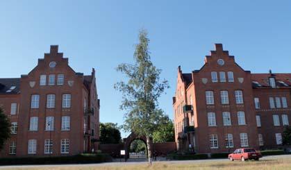 I programområdets södra del ligger Josephsons torg uppkallat efter arkitekten Erik Josephson.