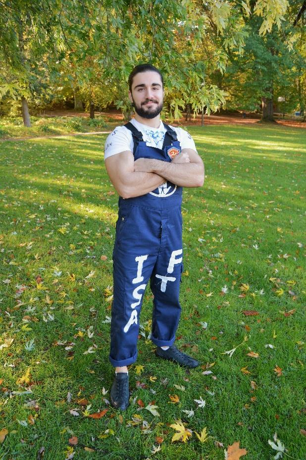 Namn: Isa Shokro Ålder: 21 år Kommer ifrån: Södertälje Bor: Ryd Telefonnr och Liu-id: 070 4789786