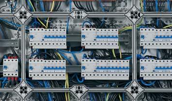 personer i enlighet med IEC 61439-3 Transparenta