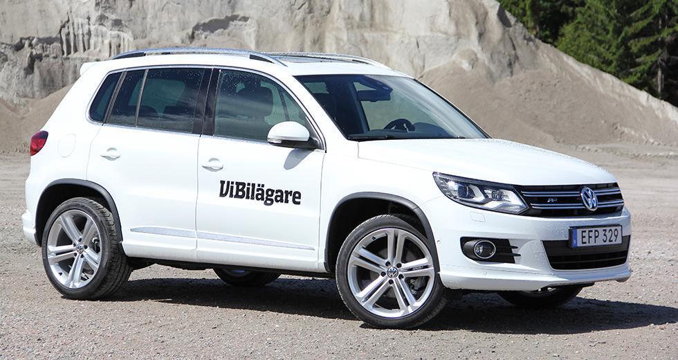 Har kollat på tre som finns hos Volkswagenhandlare och har mätarställning 3 000 5 000 mil. Men samtliga dessa bilar är försedda med kamkedja.