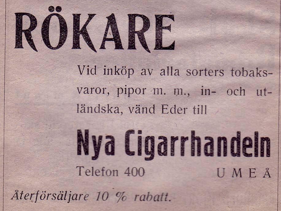 10 Nya Cigarrhandeln Tel. 400 1933 Nya Cigarrhandeln Tel. 400 1936 -- Dagmar Gertrud Fredrika Hellsten 1882-07-18 Nya Cigarrhandeln, Tobaksvaror & Parfymer Tel.