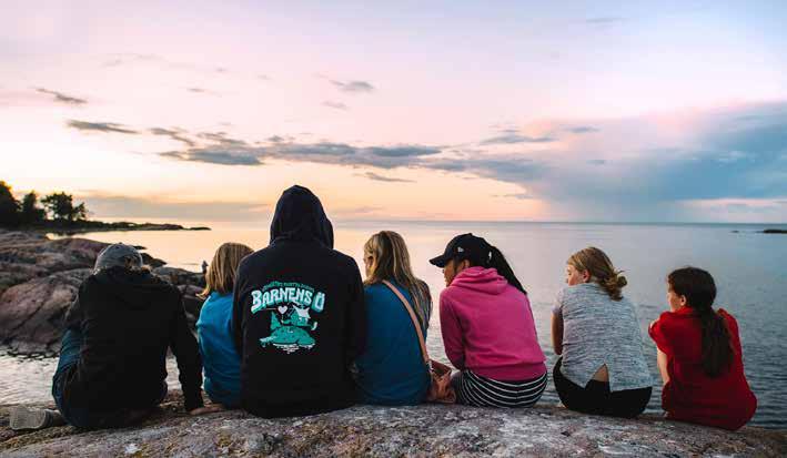 Vi på Östergården gillar häng, hajk (då vi sover under bar himmel eller tält i skogen), filmkvällar, disco och allt annat som gör kollo så speciellt.