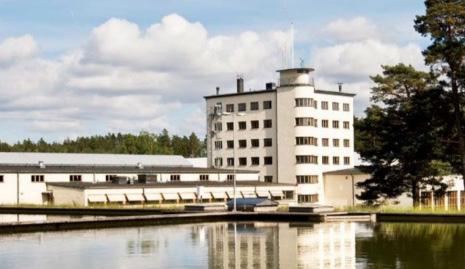 1.1.2 Stockholm Vatten och Avfall och Lovöverket Stockholm Vatten och Avfall (SVOA) är ett kommunalt bolag som grundades 1860 under namnet Stockholms vattenledningsverk.