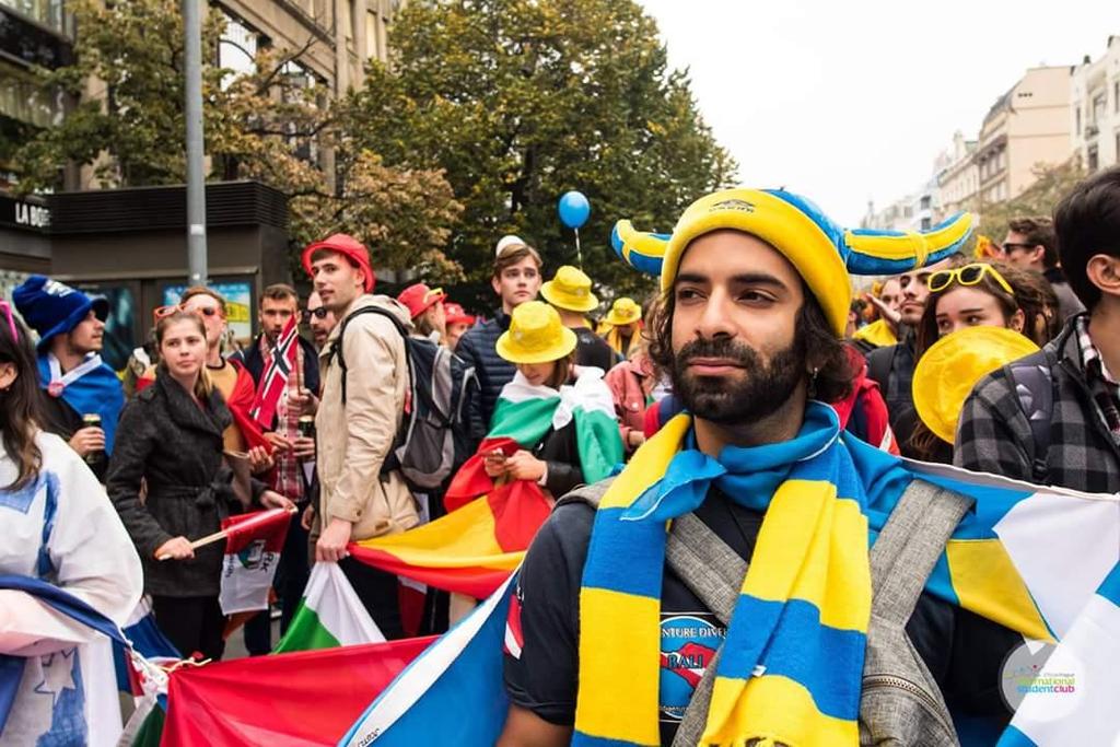 Ankomst Jag befann mig i Prag den 20 september, alltså 12 dagar innan terminsstarten där borta, de har en studentkår som heter ISC (International students club), de jobbar med att välkomna och ta
