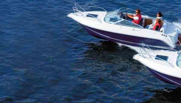 D55 RESA I FÖRSTA KLASS Vill du åka båt med VIP-känsla? Ta en provtur i Uttern D55 en av marknadens populäraste Daycruisers.