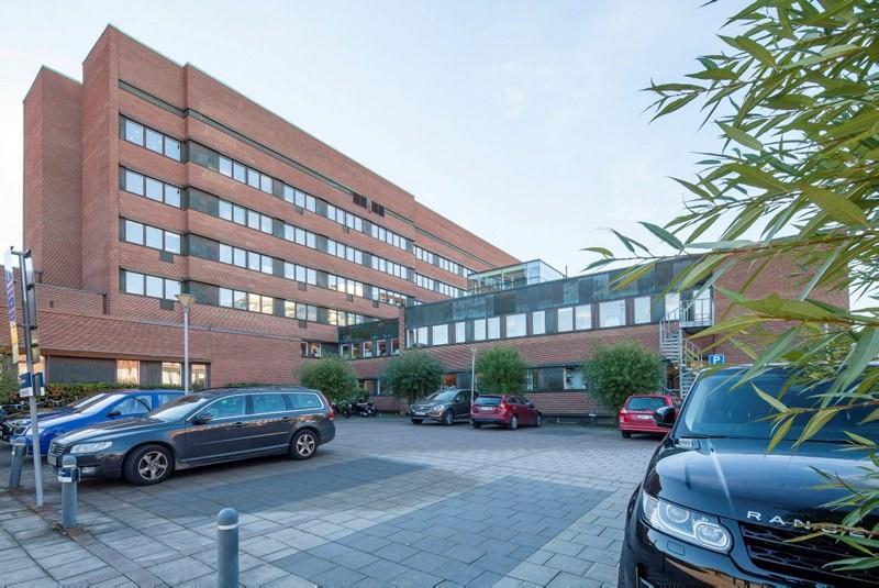 Växelverkan mellan högdel