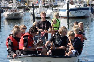 Instruktörsrollen: Skapa trygghet i att segla en egen båt Lära barnen att segla Få barnen att vilja lära sig mer och fortsätta att segla Det är utvecklande att