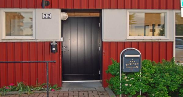Som följd av den nya lagen och förordningen upphörde förordningen (1991:1273) om funktionskontroll av ventilationssystem att gälla.