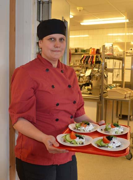 Håbo kommun årsredovisning 2016 Förvaltningsberättelse 29 Arbetad tid och resursanvändning Här redovisas den faktiskt arbetade tiden och olika former av frånvaro.