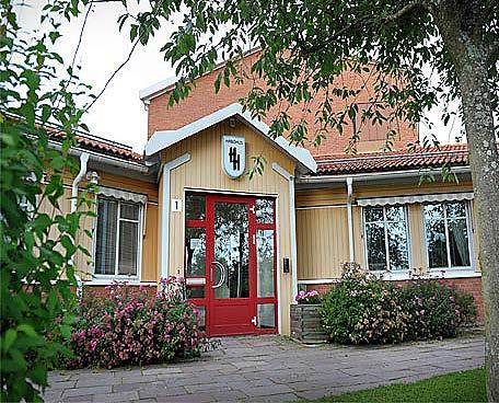 108 Håbohus AB Håbo kommun årsredovisning 2016 Håbohus AB Sammanfattning Grunden för Håbohus målarbete är den affärsplan som antogs av styrelsen 2015 och de mål som bolaget själva styr över är i