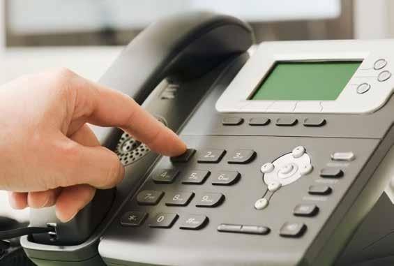 Jourtelefon för visselblåsare Partnerna inklusive de anställda och leveranskedjan är skyldiga att rapportera misstänkta eller kända missförhållanden till HOCHTIEF.