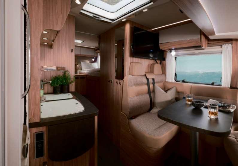 Komfort-plus-klassen HYMER Exsis-t och Hymermobil Exsis-i 34 Bo och kök 35 Bo och kök Stark design