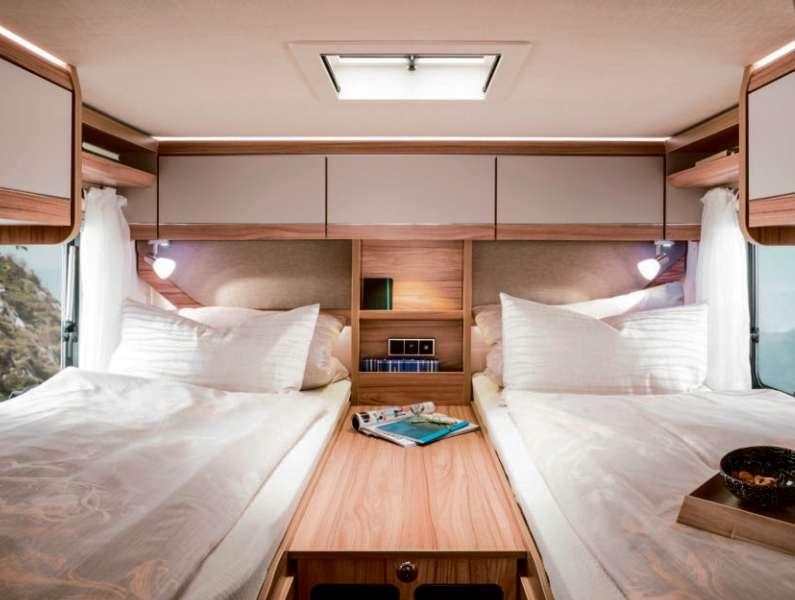Komfort-plus-klassen HYMER Exsis-t och Hymermobil Exsis-i 36 Sova och badrum 37 Sova och