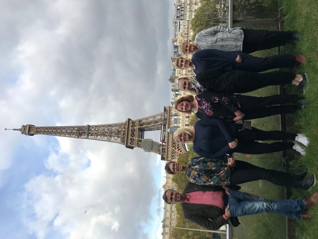 Studieresa till Paris november 2017 6 pilotsyvare deltog och fick inspiration om neutrala mötesplatser för vägledning Vägledning för ungdomar Bureau Information Jeunesse (BIJ);
