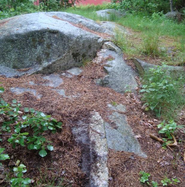 Risken för blocknedfall anses som liten.