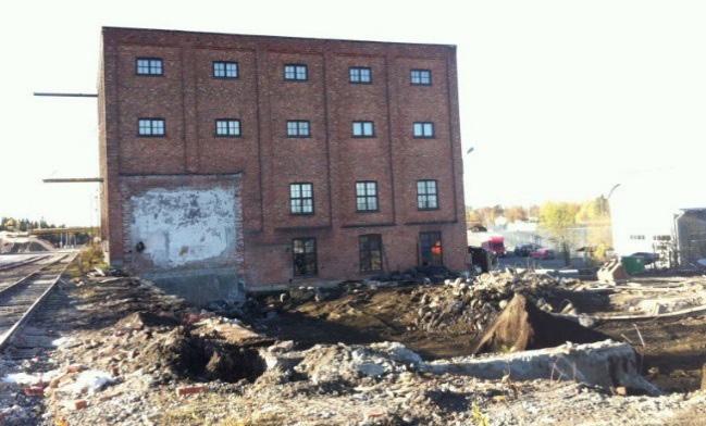 2. HISSMOFORS SULFITFABRIK, KROKOMS KOMMUN En sulfitfabrik var i drift i Hissmofors 1899 1979 med rivning under 1980.