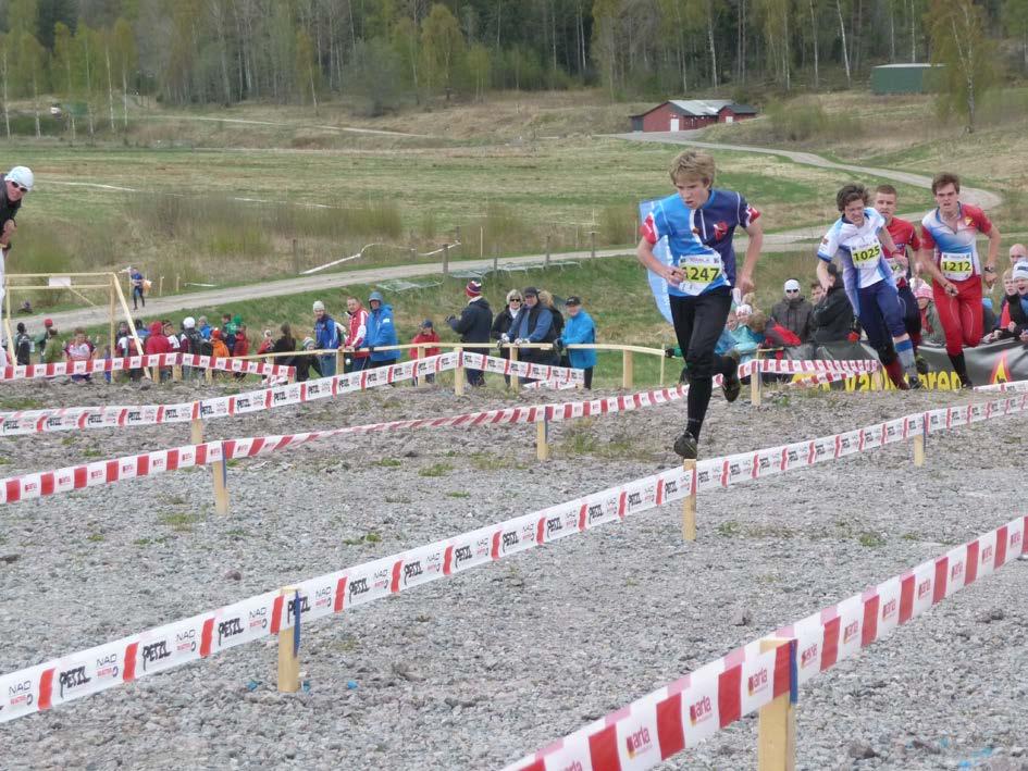 Nr 1, maj, 2012 Årgång 38 Ludvig Holmberg ger inte förföljarna en chans på upploppet.