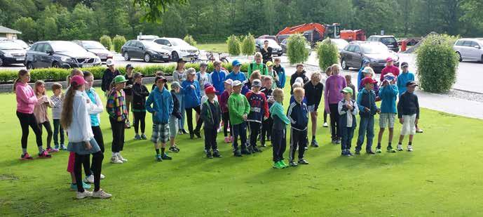 NYTT från juniorsektionen Golfkul v 26 För tolfte året i rad genomför vi den årliga golfskolan. Det brukar bli fullbokat så anmäl dig gärna i god tid.