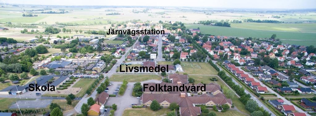 Sida 9 (19) Vy mot norr från 120 meters höjd. Planområdets nuvarande parkeringsplats i förgrunden. Kommunal service Inom gångavstånd finns bl.a. Parkskolan med biblioteksfilial och undervisning för elever till och med skolår 6.