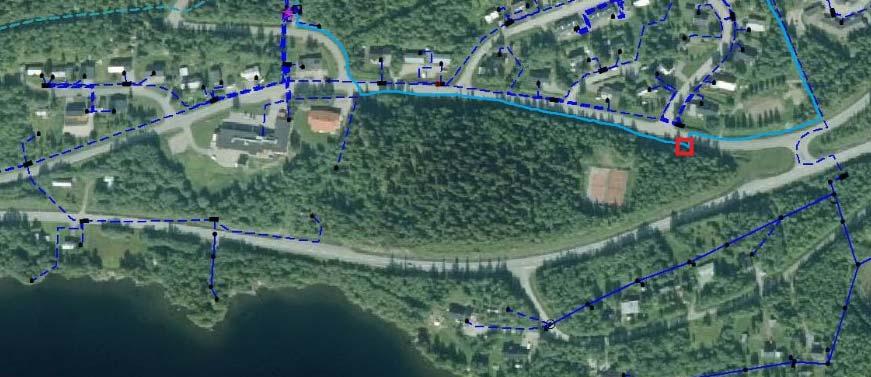 2016-04-08 2015.0414-315 14 (21) Vattenfalls elledningar. Markkabel (0,4kV) redovisas som mörkblå streckad linje. Nätstation visas som en svart fyrkant.