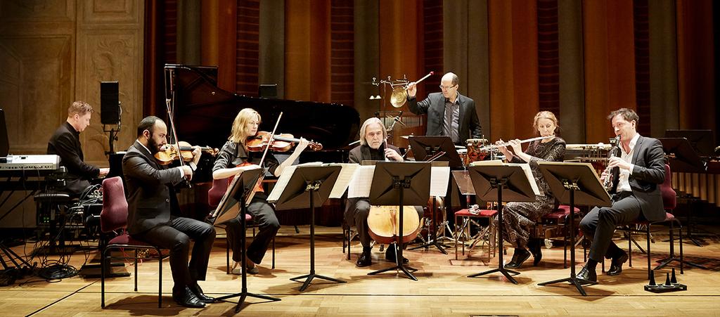 Seminarium Saxå herrgård Tisdag 27 juni 16.30 Musik i exil Musik i gränslöst land. Mycket musik har blivit skapat i speciella miljöer och under svåra omständigheter, i frivillig och ofrivillig exil.