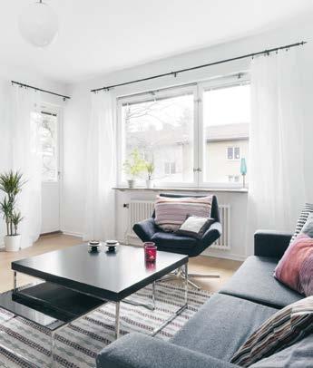 Härlig balkong Centralt belägen Ronnebyvägen 15, 1 rok, 26 m² PRIS 1 795 000 kr Utgångspris AVGIFT 1 572 kr/mån HISS Nej VISAS Sö 2/4 kl 13:30-14:00 BYGGÅR