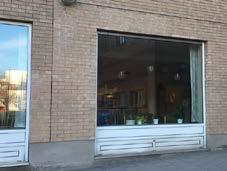 Vi kommer att dela av lokalen med en ny vägg så att cirka en tredjedel blir medborgarkontor och resten fortsätter som restaurang, säger Jenny Bertvall, enhetschef på kultur- och fritidsförvaltningen.