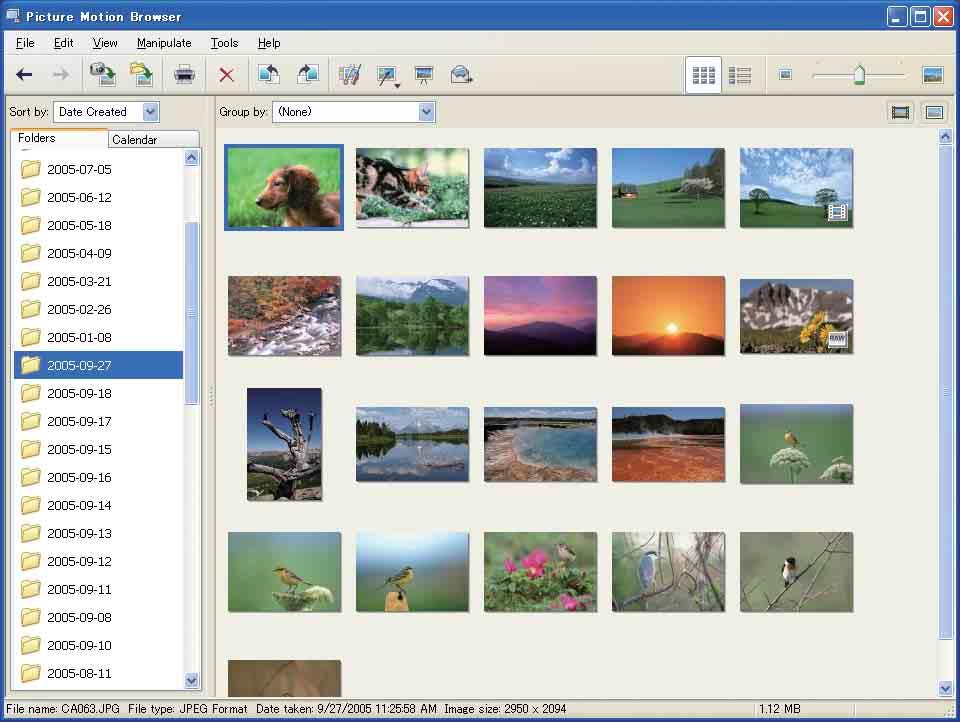 Se Picture Motion Browser Guide för närmare detaljer om Picture Motion Browser. Titta på bilder på datorn Om du använder Memory Stick-facket så se sidan 94.