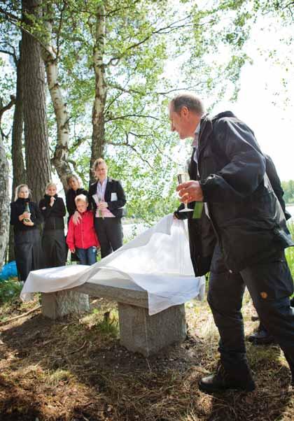 SVEASKOG DELÅRSRAPPORT JANUARI JUNI Den 14 juni invigdes Ekopark Forsmark i norra Uppland av WWF:s generalsekreterare Håkan Wirtén.