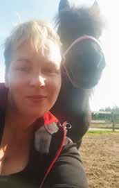 I vår rundvandring bland Vaggerydstravets fyrbenta profiler har nu turen kommit till Marie Lindvall som trots sina unga år har hunnit med en hel del inom hästsporten och nu är en välkänd profil på